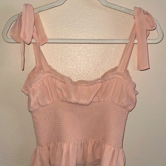Wilfred Aritiza Pink Blush Strappy Top w/ Smocking size Small - Picture 2 of 3